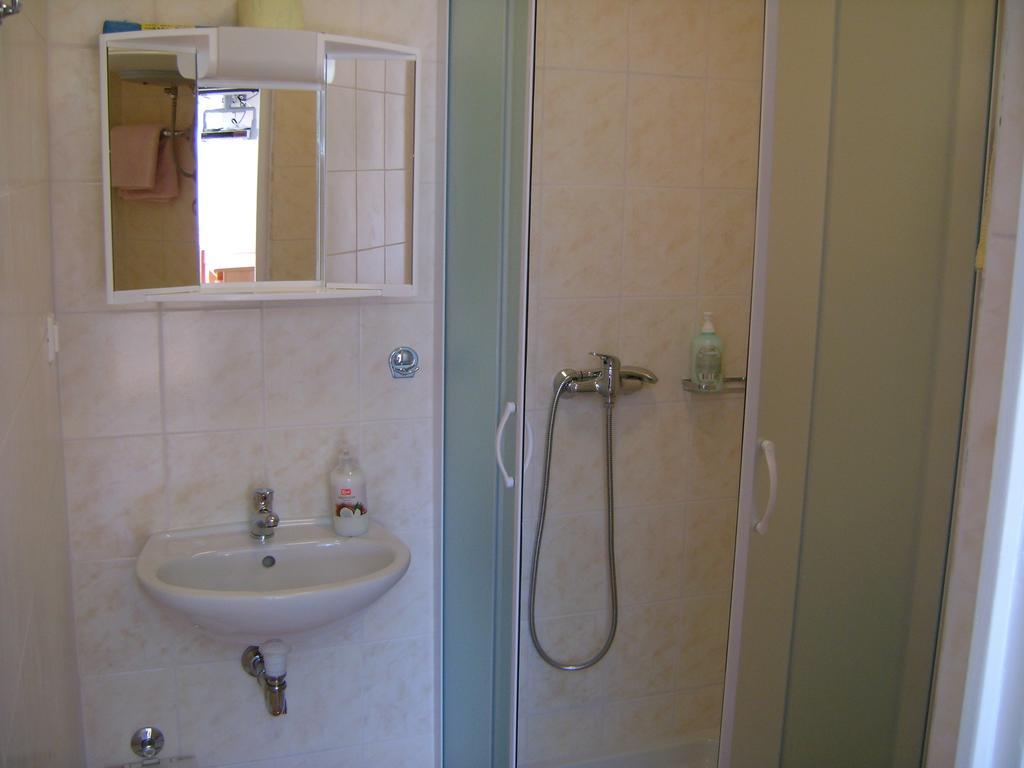 Apartment For Holidays In Pula Rum bild
