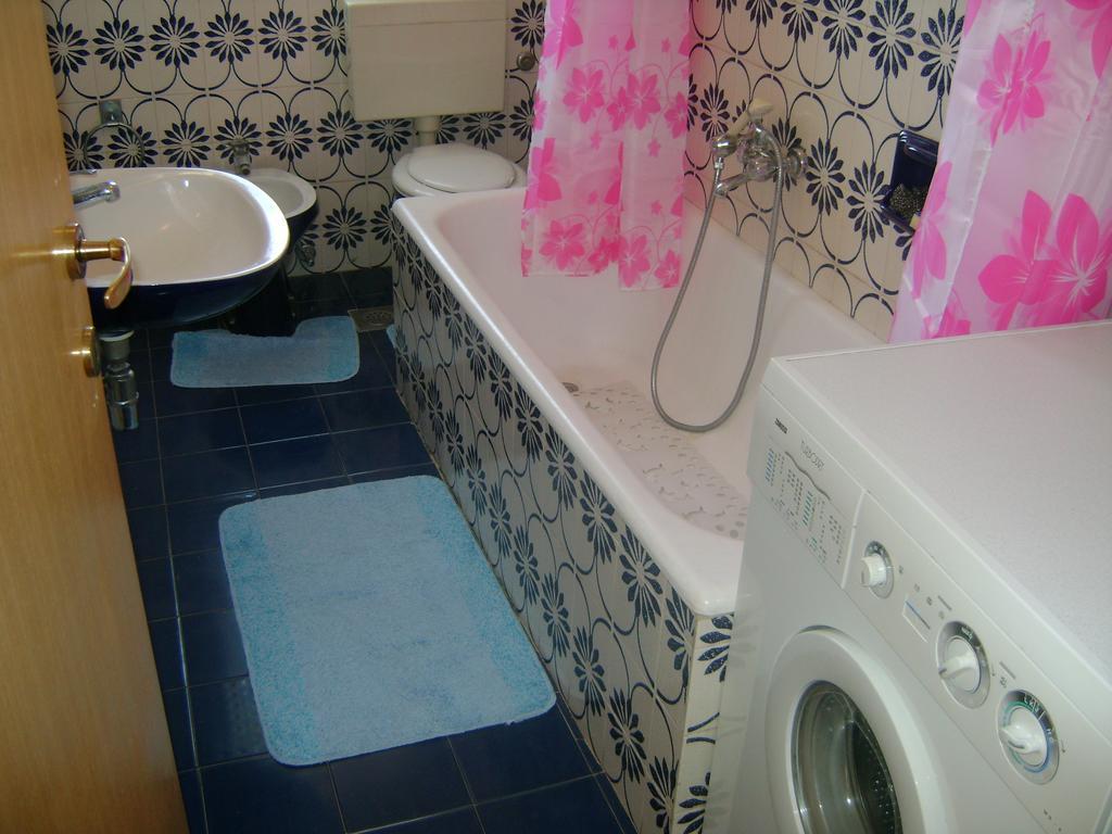 Apartment For Holidays In Pula Rum bild